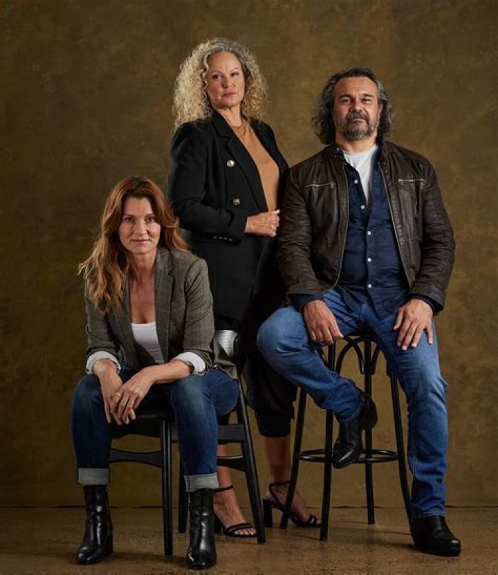 Aaron Pedersen Biography, Age, Height, Wife, Net Worth, Family