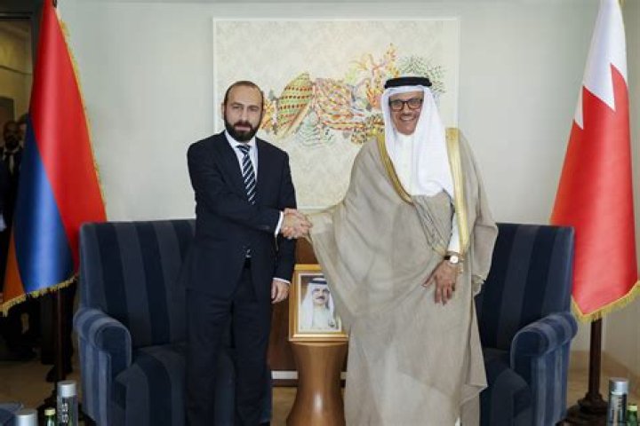 Abdullatif bin Rashid Al Zayani Biography, Age, Height, Wife, Net Worth, Family