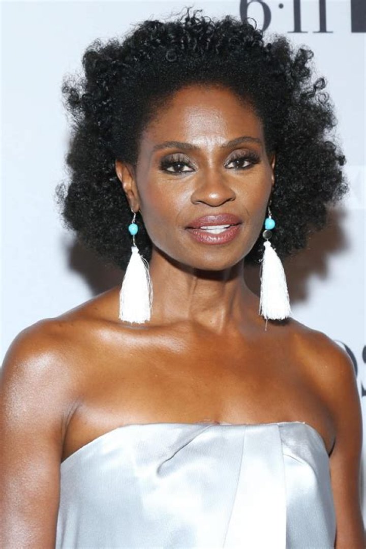 Adina Porter Biography, Age, Height, Husband, Net Worth, Family