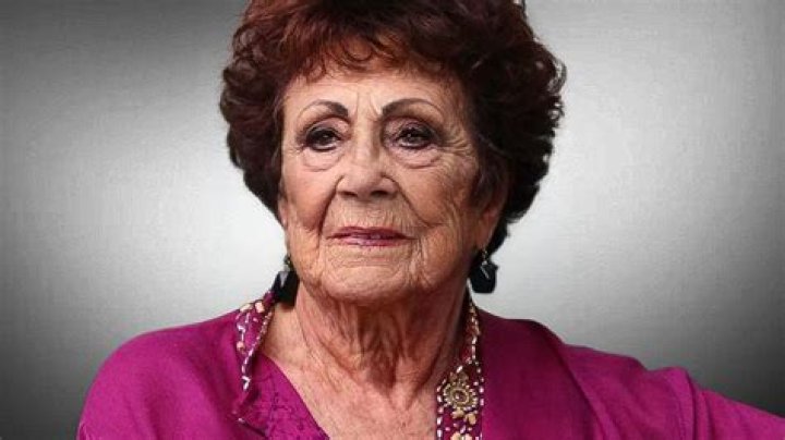 Aida Cuevas biografía, edad, altura, esposa, net worth, familia