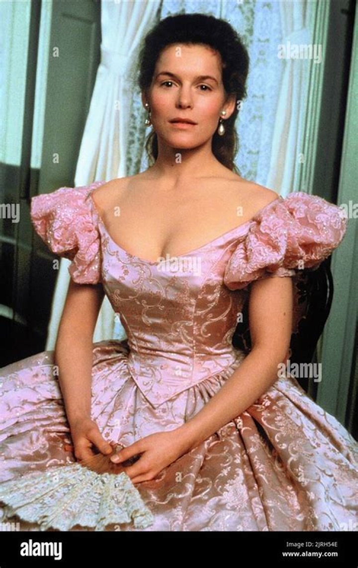 Alice Krige biografía, edad, altura, esposa, net worth, familia