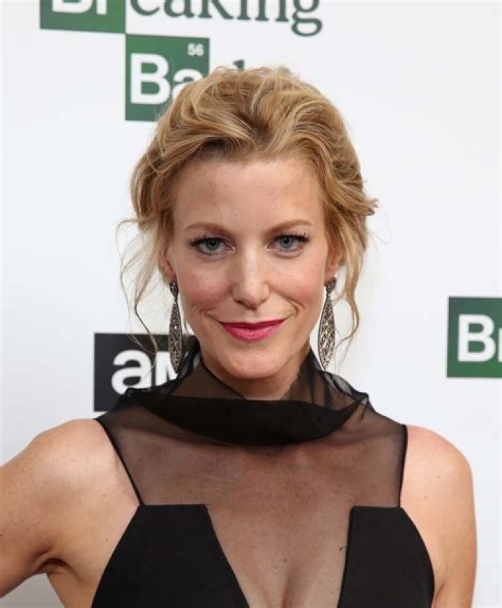 Anna Gunn Biography, Age, Height, Husband, Net Worth, Family