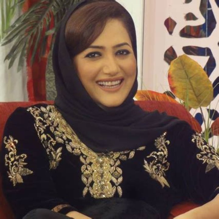 Asma Shirazi Biography, Age, Height, Husband, Net Worth, Family