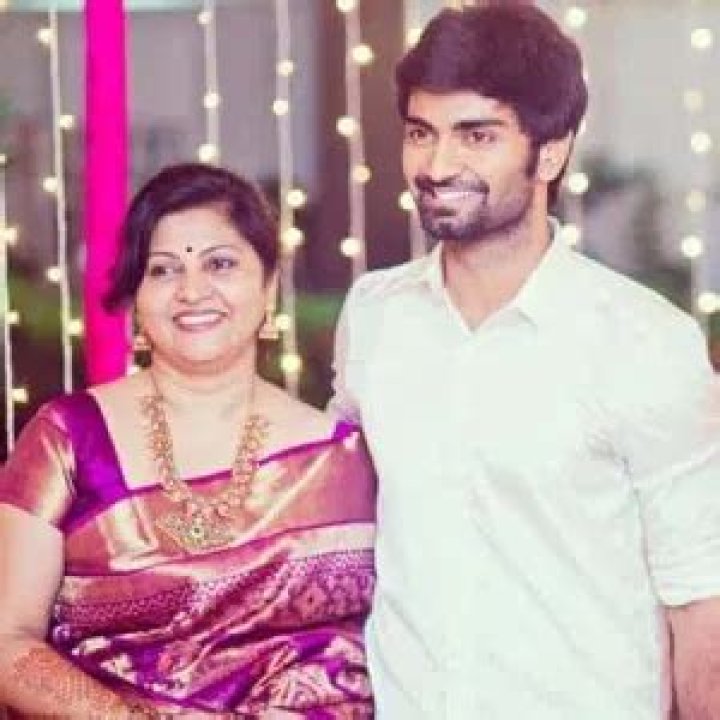 Atharvaa Biography, Age, Height, Wife, Net Worth, Family