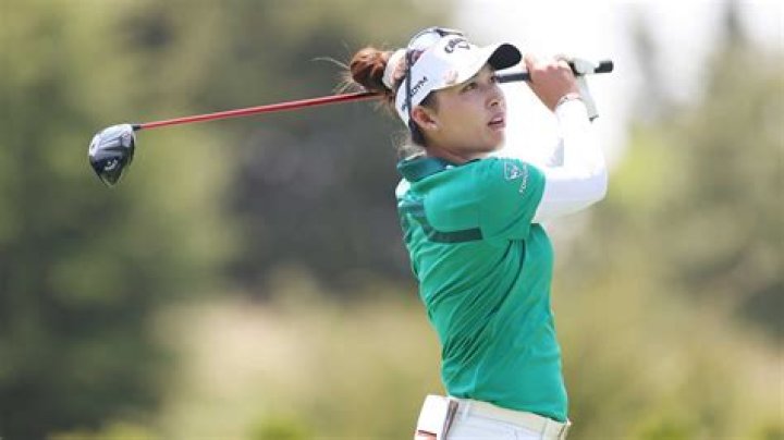 Atthaya Thitikul biografía, edad, altura, esposa, net worth, familia