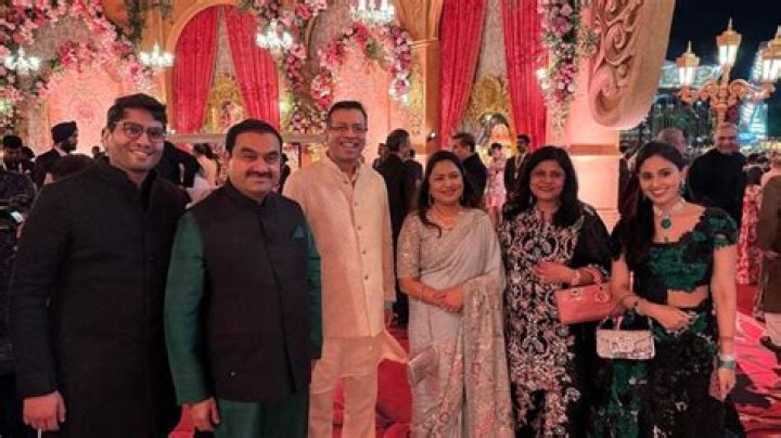 B K Goenka Biography, Age, Height, Wife, Net Worth, Family