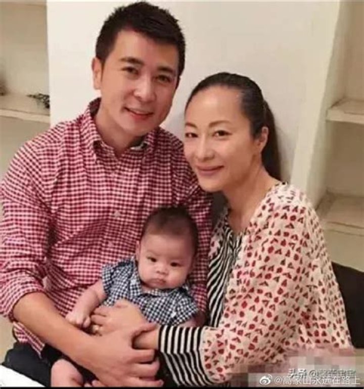 Bao Jianfeng Biography, Age, Height, Wife, Net Worth, Family