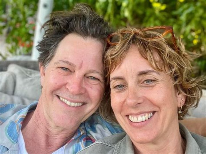 Bernard Fanning Biography, Age, Height, Wife, Net Worth, Family