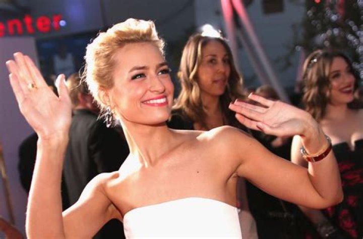 Beth Behrs Biography, Age, Height, Husband, Net Worth, Family