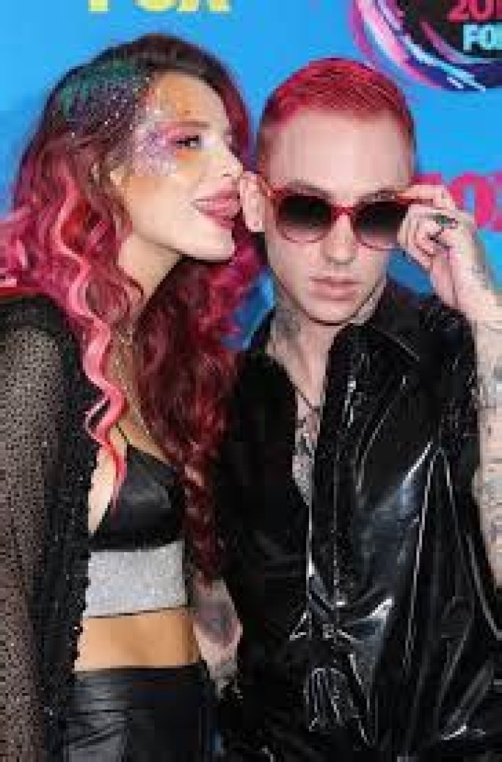 Blackbear Biography, Age, Height, Wife, Net Worth, Family