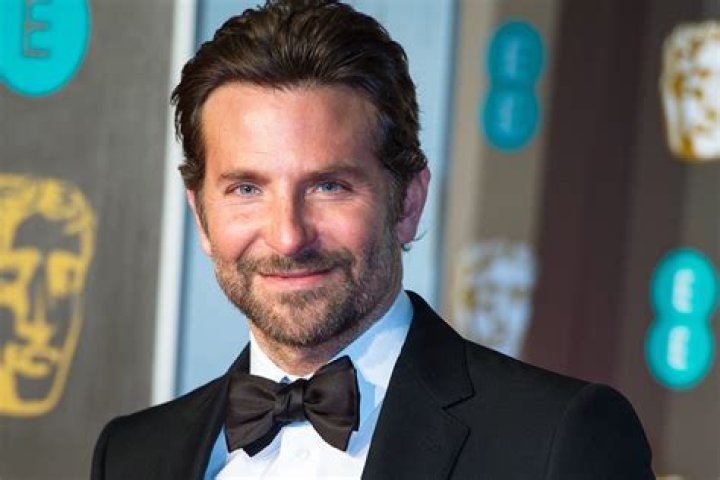 Bradley Cooper Biography, Age, Height, Wife, Net Worth, Family