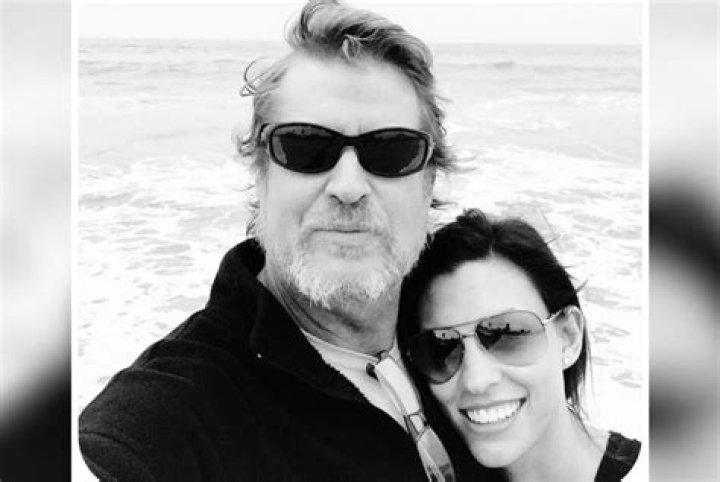 Bruce Robison Biography, Age, Height, Wife, Net Worth, Family