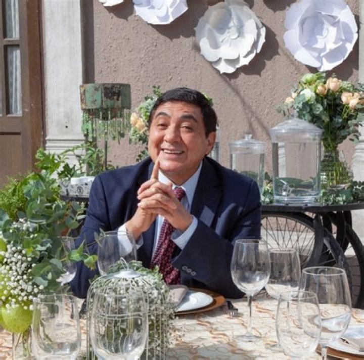 Carlos Bonavides Biography, Age, Height, Wife, Net Worth, Family