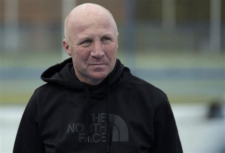 Carlos Mac Allister Biography, Age, Height, Wife, Net Worth, Family