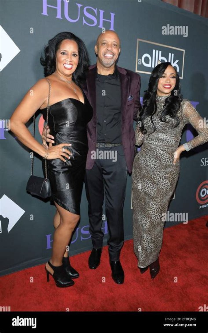 Caryn Ward Ross Biography, Age, Height, Husband, Net Worth, Family