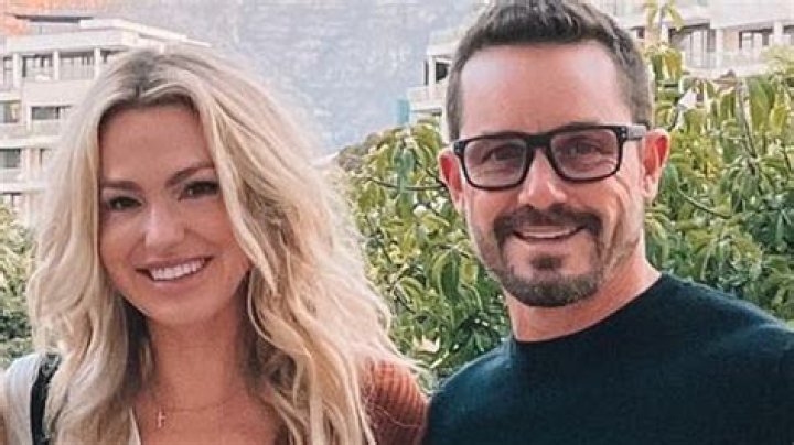 Casey Mears Biography, Age, Height, Wife, Net Worth, Family