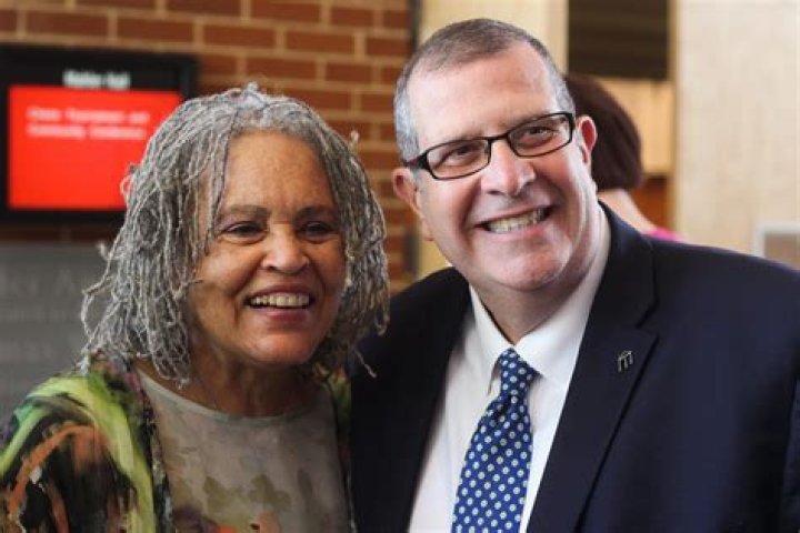 Charlayne Hunter-Gault Biography, Age, Height, Husband, Net Worth, Family