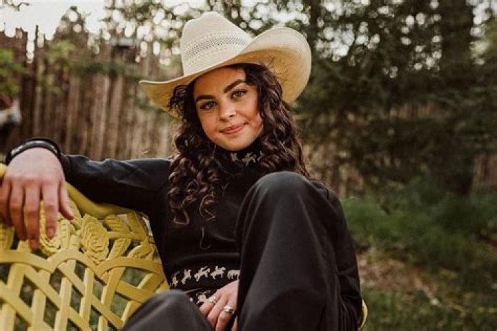 Chevel Shepherd Biography, Age, Height, Husband, Net Worth, Family