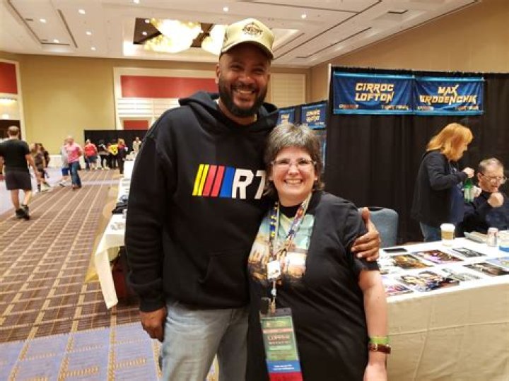 Cirroc Lofton Biography, Age, Height, Wife, Net Worth, Family