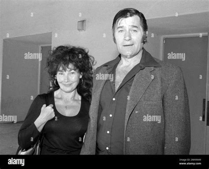 Clint Walker Biography, Age, Height, Wife, Net Worth, Family