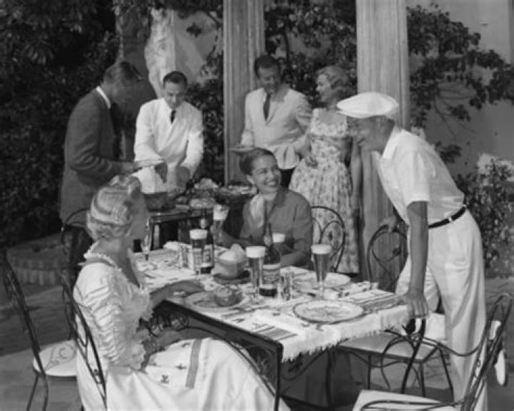 Cole Porter Biography, Age, Height, Wife, Net Worth, Family