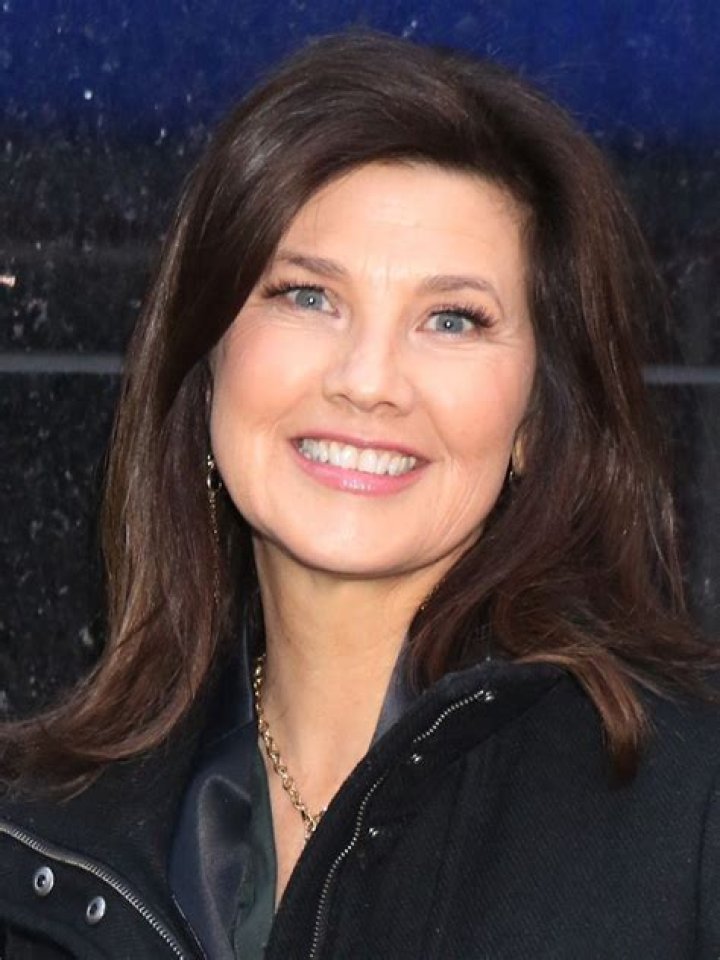 Daphne Zuniga Biography, Age, Height, Husband, Net Worth, Family