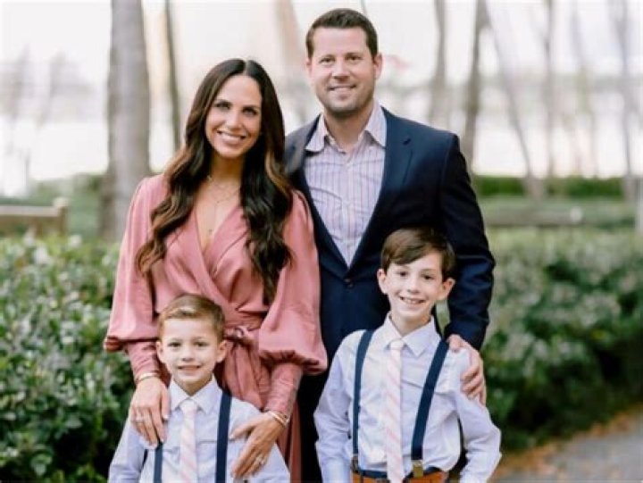 Dean Dillon Biography, Age, Height, Wife, Net Worth, Family