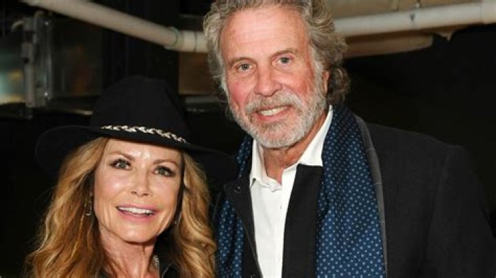 Debbi Fields Biography, Age, Height, Husband, Net Worth, Family