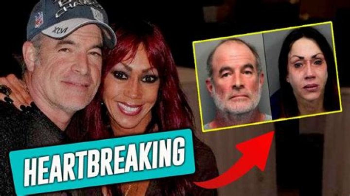 Debby Constantino Biography, Age, Height, Husband, Net Worth, Family