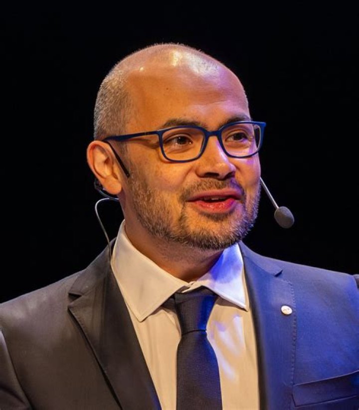 Demis Hassabis Biography, Age, Height, Wife, Net Worth, Family