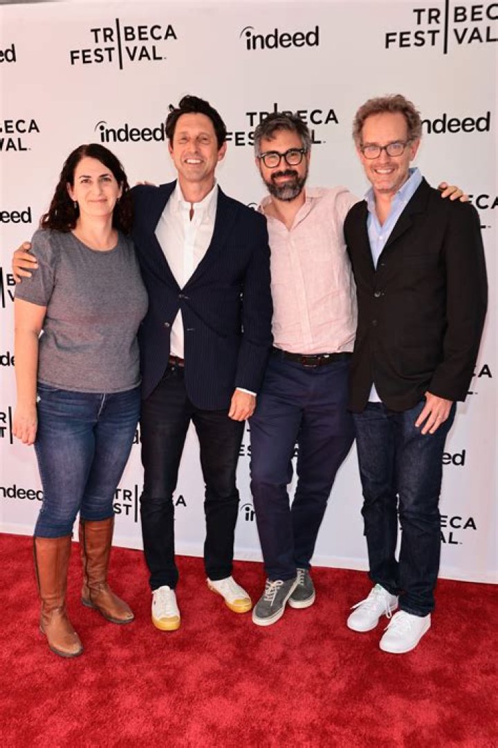 Dia Sokol Savage Biography, Age, Height, Husband, Net Worth, Family