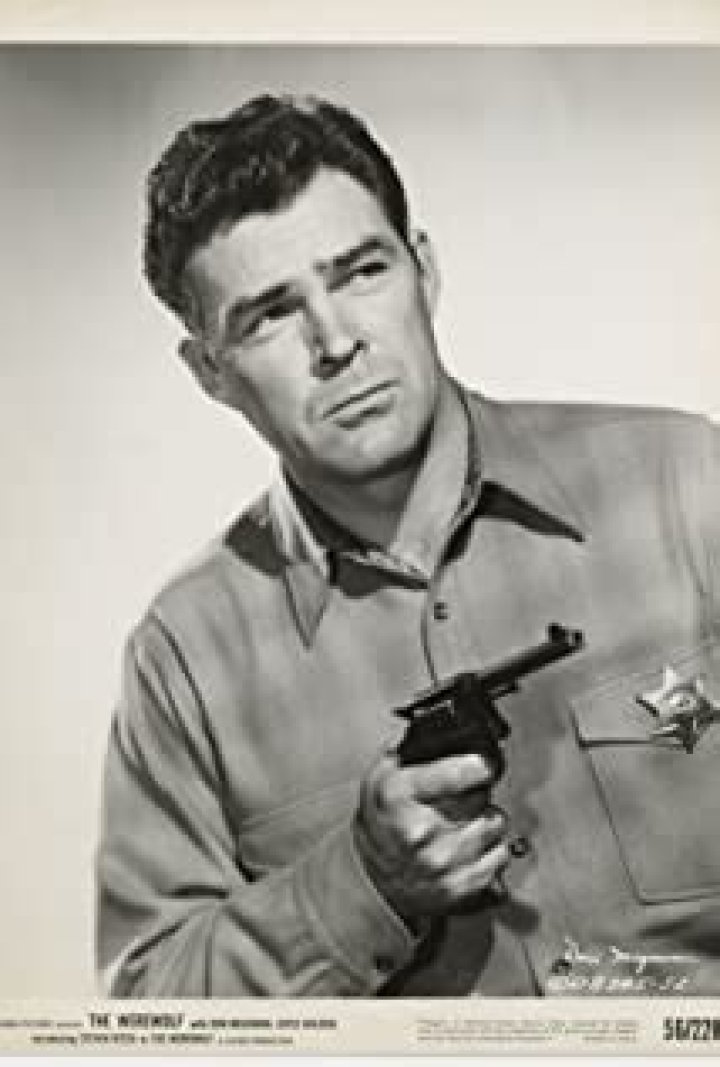 Don Megowan Biography, Age, Height, Wife, Net Worth, Family