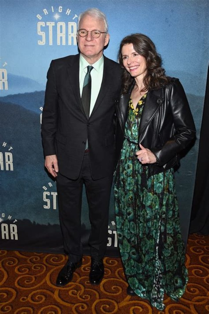 Edie Brickell Biography, Age, Height, Husband, Net Worth, Family