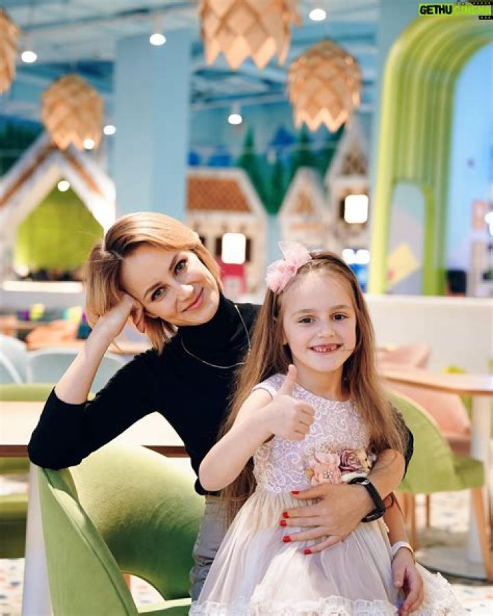 Elena Kolomina Biography, Age, Height, Husband, Net Worth, Family