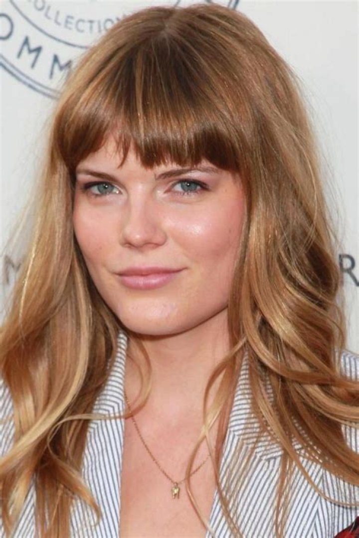 Emma Greenwell biografía, edad, altura, esposa, net worth, familia