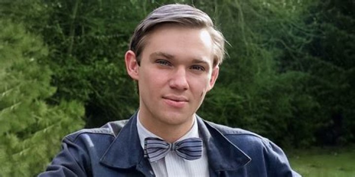 Esperanza Baur Biography, Age, Height, Husband, Net Worth, Family