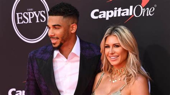 Evander Kane Biography, Age, Height, Wife, Net Worth, Family