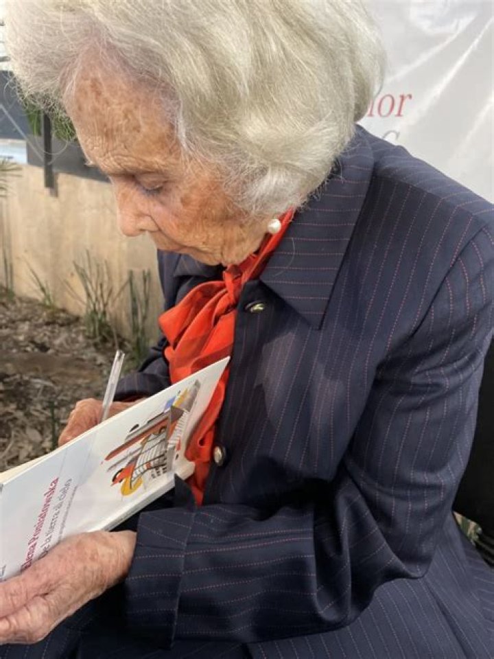 Felipe Haro Poniatowski Biography, Age, Height, Wife, Net Worth, Family