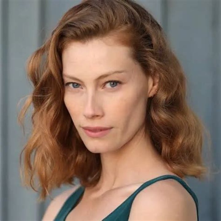 Fern Sutherland Biography, Age, Height, Husband, Net Worth, Family