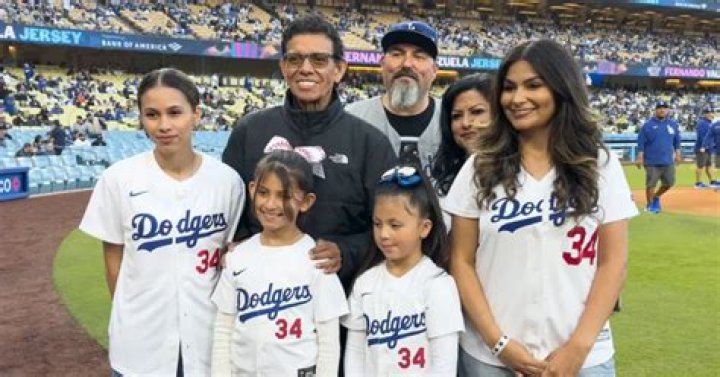 Fernando Valenzuela Biography, Age, Height, Wife, Net Worth, Family