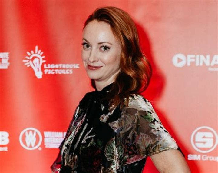 Fiona Vroom Biography, Age, Height, Husband, Net Worth, Family