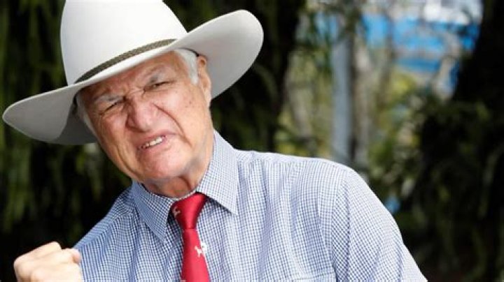 Francis Gillot Biography, Age, Height, Wife, Net Worth, Family