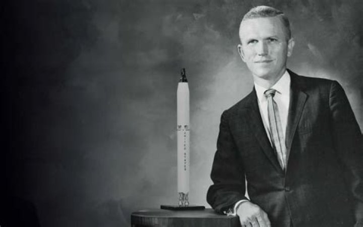 Frank Borman biografía, edad, altura, esposo, net worth, familia