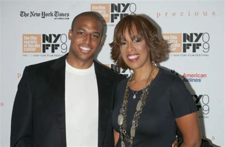 Gayle King Biography, Age, Height, Husband, Net Worth, Family
