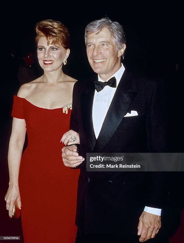 Georgette Mosbacher Biography, Age, Height, Husband, Net Worth, Family