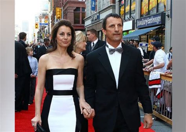Guy Carbonneau Biography, Age, Height, Wife, Net Worth, Family