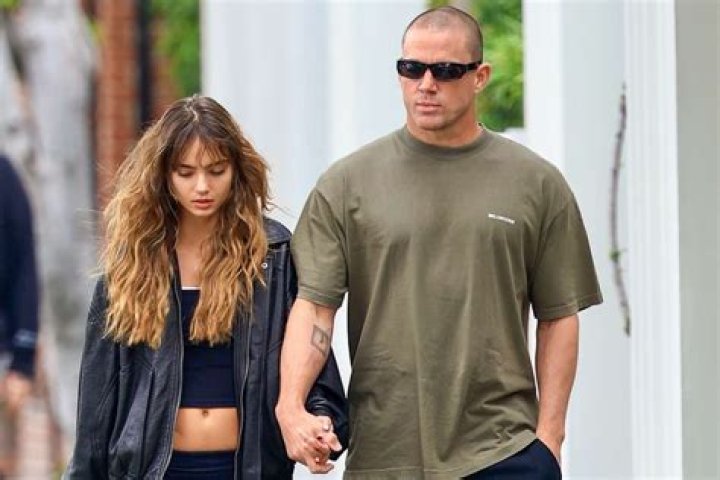 Holly Williams biografía, edad, altura, esposa, net worth, familia