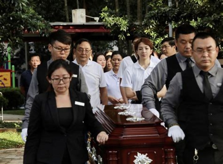 Huang Wenyong Biography, Age, Height, Wife, Net Worth, Family