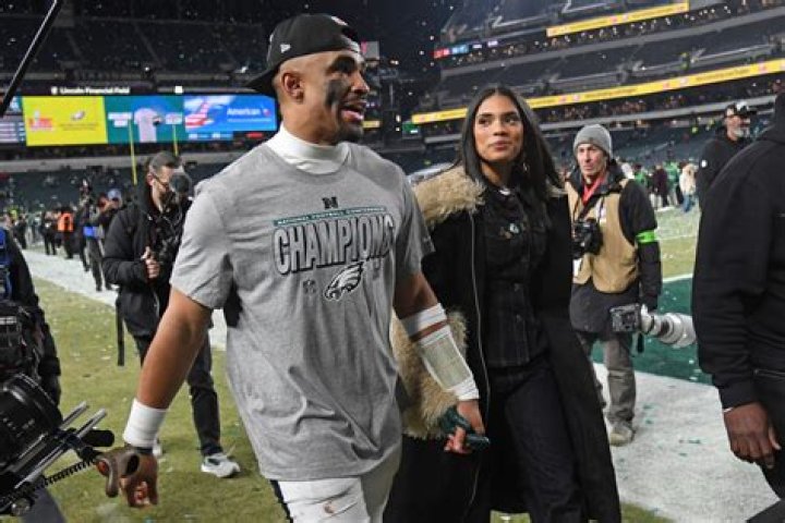 Jamie Burrows Biography, Age, Height, Wife, Net Worth, Family