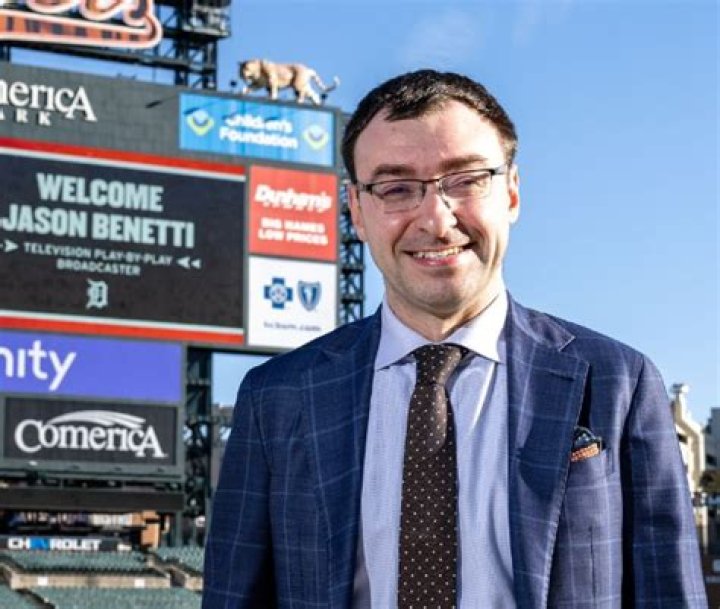 Jason Benetti Biography, Age, Height, Wife, Net Worth, Family